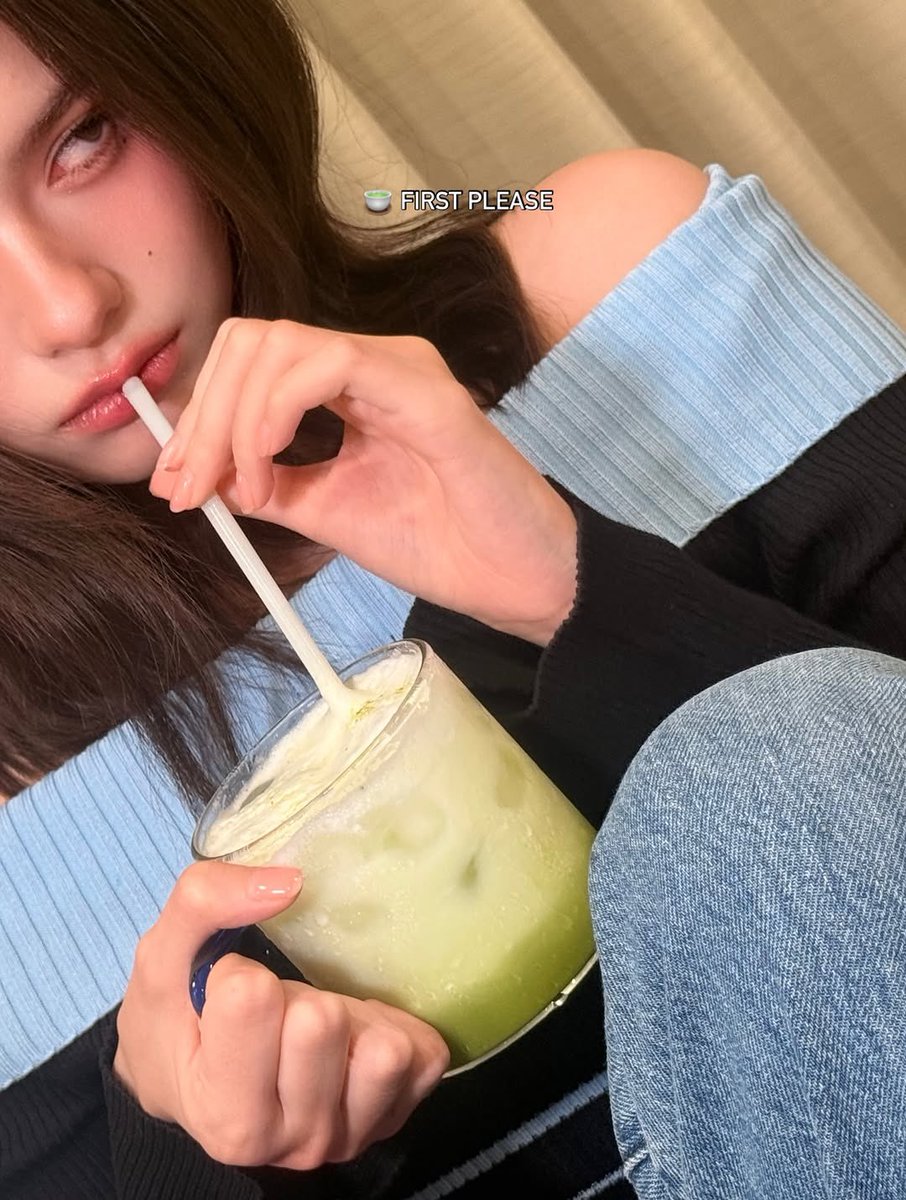 beckyfanclub05's tweet image. 📸 💜 : 𝗺𝗶𝗻𝗱𝗱𝗺𝗮𝗸𝗲𝘂𝗽

Mood : in need of matcha 🍵

#beckysangels #BeckyArmstrong
#BeckyEntertainment