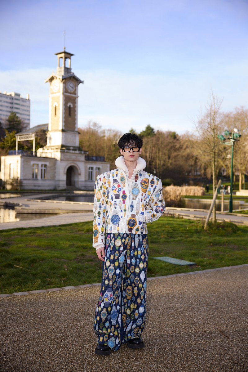 Kazzmagazine's tweet image. หล่อเกิน! ลุคสุดคูลของ “โทมัส ธีร์ทัศน์” ในการเข้าชมแฟชั่นโชว์ 3.PARADIS คอลเล็กชั่น Autumn/Winter 2026 in PARIS ✨

#3PARADISxTHOMAS
#tthomastc 
#KAZZMAGAZINE