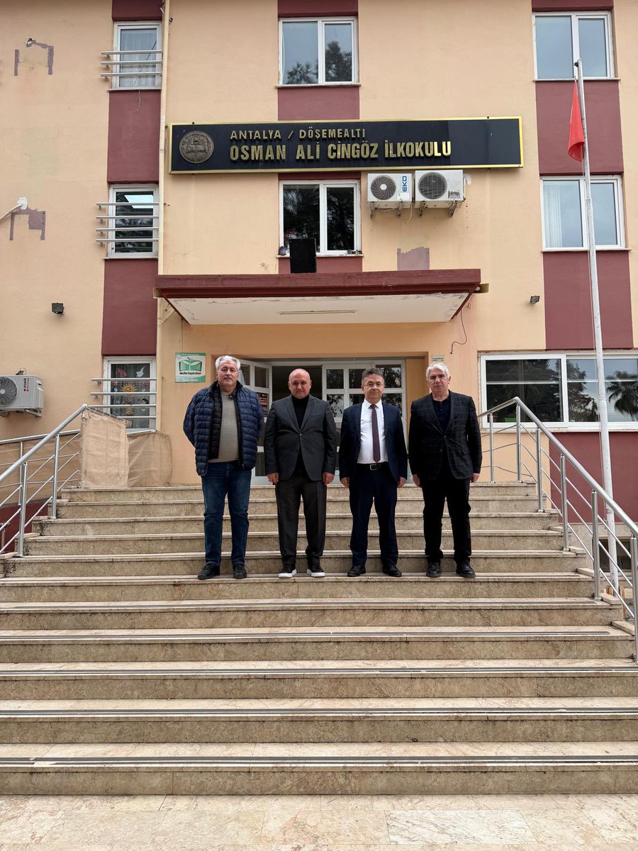 📍Döşemealtı:

Şube müdürü olarak görevlendirilen  Tarık Tekin kardeşimize hayırlı olsun temennisinde bulunduk. 

Yeniköy ilkokulu ve Osman Ali Cingöz İlkokulunu ziyaret ettik. <a href="/EbsAntalya1/">EBS Antalya</a>