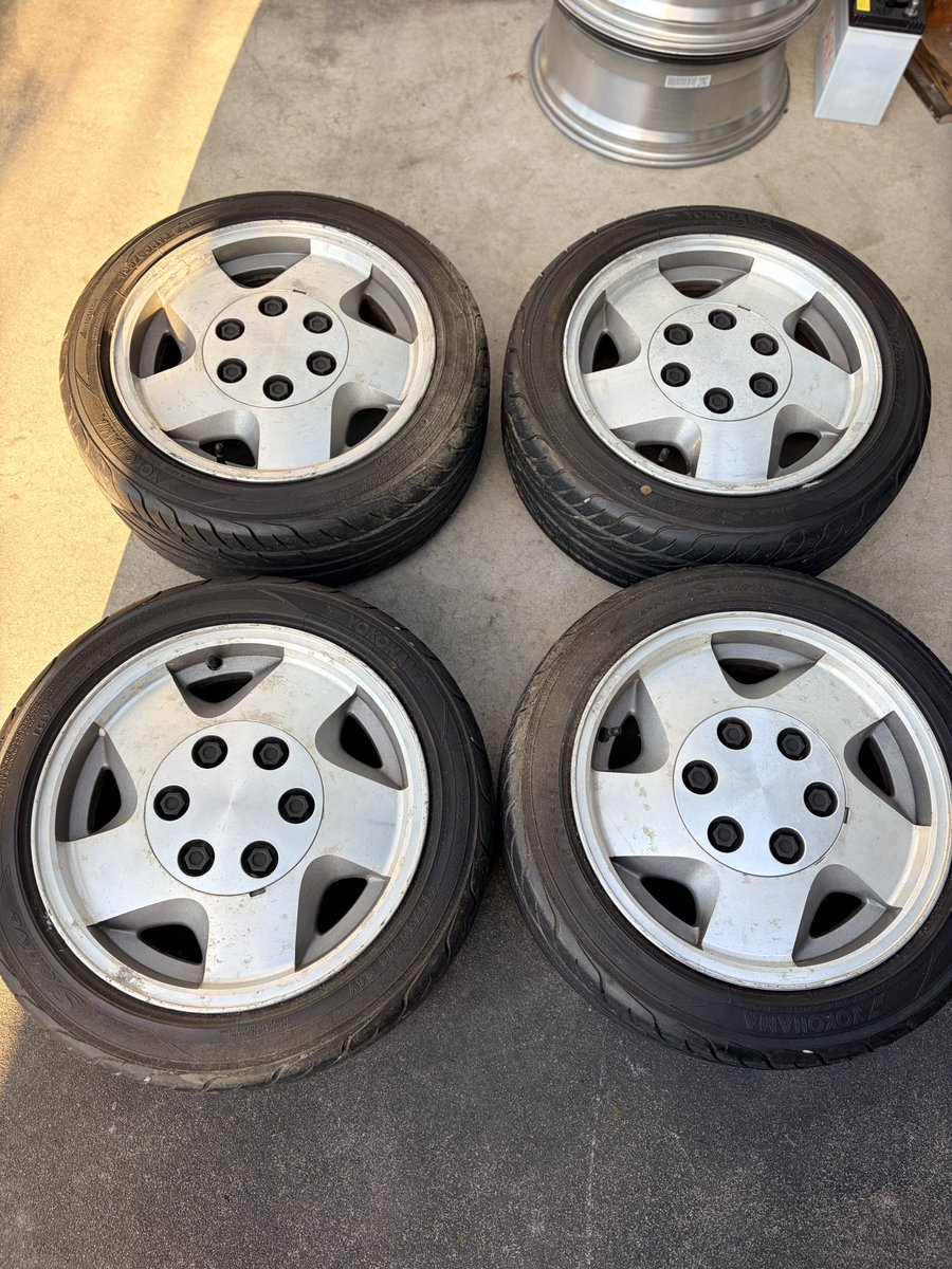 #ホイール売ります
詳細はコメントお願いいたします。
 #D21 #ダットサントラック