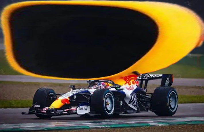 canaleffe's tweet photo. A entrada de ar do carro da Racing Bulls fica maior a cada dia que passa https://t.co/EIHEJLJvpp