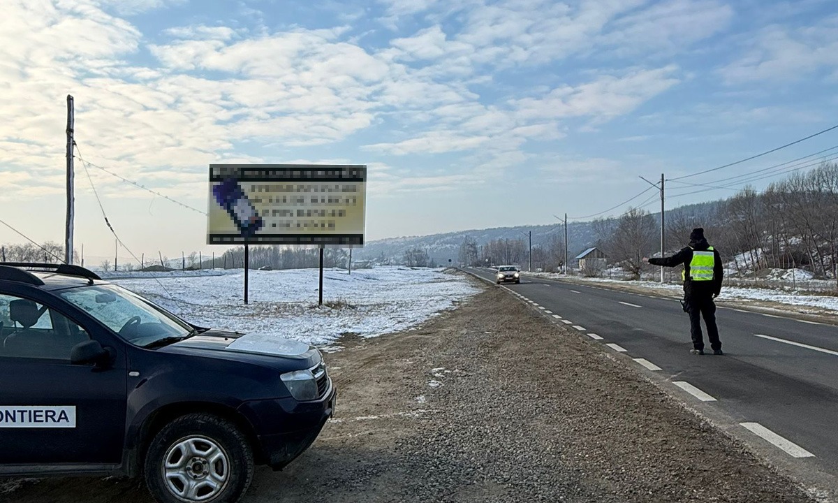 FrontieraRO's tweet image. Cetățean român depistat conducând un ansamblu rutier, deşi permisul de conducere deţinut nu îi conferea acest drept   politiadefrontiera.ro/ro/main/i-ceta… #politiadefrontiera via @FrontieraRO