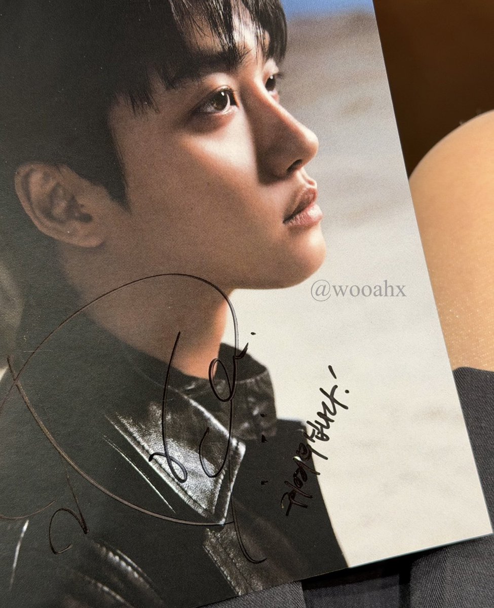 260121 엑소 베리즈 대면팬싸 #도경수 #DOHKYUNGSOO #디오 

포토이즘 사복 입고 찍었대욤
포즈 추천해달라니까 브.. 브이✌️ㅋㅋㅋㅋㅋㅋㅋ
경수 이번 앨범 최애곡은 문라잇섀도우!!!!