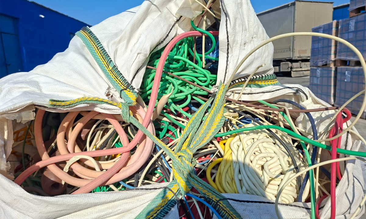 FrontieraRO's tweet image. Containere încărcate cu aproximativ 40 tone deșeuri, depistate în Portul Constanța  politiadefrontiera.ro/ro/main/i-cont… #politiadefrontiera via @FrontieraRO