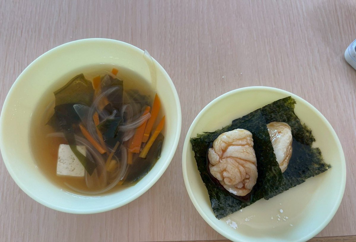 sgubbskai's tweet photo. 1月11日（日）
あすかの森認定子ども園　子ども食堂　ななかま堂
参加者　内山・森田

今回の子ども食堂では、餅つきを行いました。子どもたちは、お餅をついたり、自分たちで好きなトッピングを選んだりして、できたてのお餅を楽しみました。 https://t.co/RhXdT22MnD