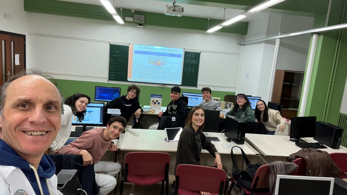 Ayer disfruté durante 3 increíbles horas con alumnos de 1º BIE del <a href="/IesPintor/">IES PINTOR LUIS SÁEZ</a> que se apuntaron a la actividad UBU "La Responsabilidad Social Empresarial: un modelo de gestión para las empresas de hoy y del futuro": GRACIAS POR VUESTRO INTERÉS Y ENTUSIASMO EN CLASE <a href="/actualidadUBU/">Actualidad en la UBU</a>