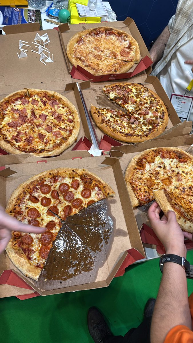 EduGeek.net tweet media