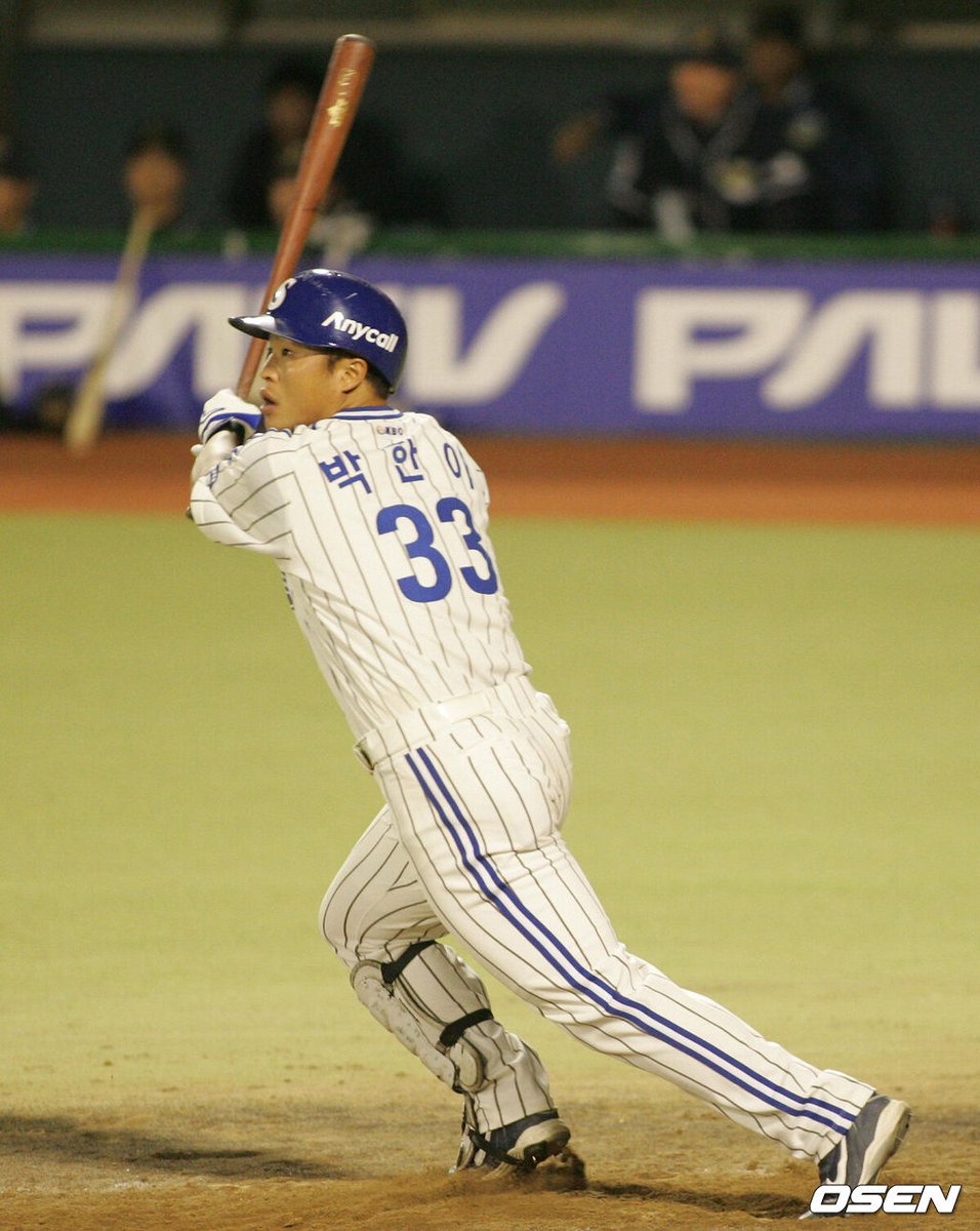 등번호에도 '낭만'이 있다...최형우 34번 그대로·박한이 코치 33번 복귀…삼성, 2026시즌 등번호 확정 (출처 : 네이버 스포츠) naver.me/x1mETpsE