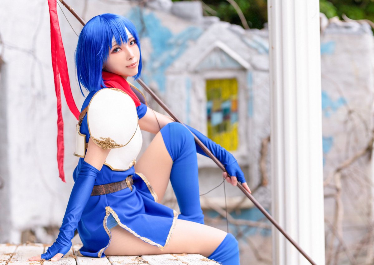 yolda_cos's tweet image. ✨祝㊗️32週年✨
シリーズで1番最初にプレイしたタイトルです！
32周年おめでとうございます！✨🎊

【ファイアーエムブレム/紋章の謎】
fireemblemmysteryoftheemblem

マケドニア白騎士団
　　　
　　　カチュア/Catria

📷@Walk2005 
#fireemblemcosplay