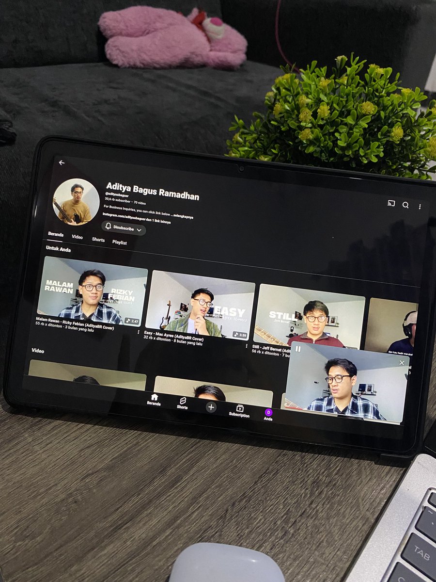 atilejna's tweet image. gilss, enak bener didengerin sambil kerjaa😍