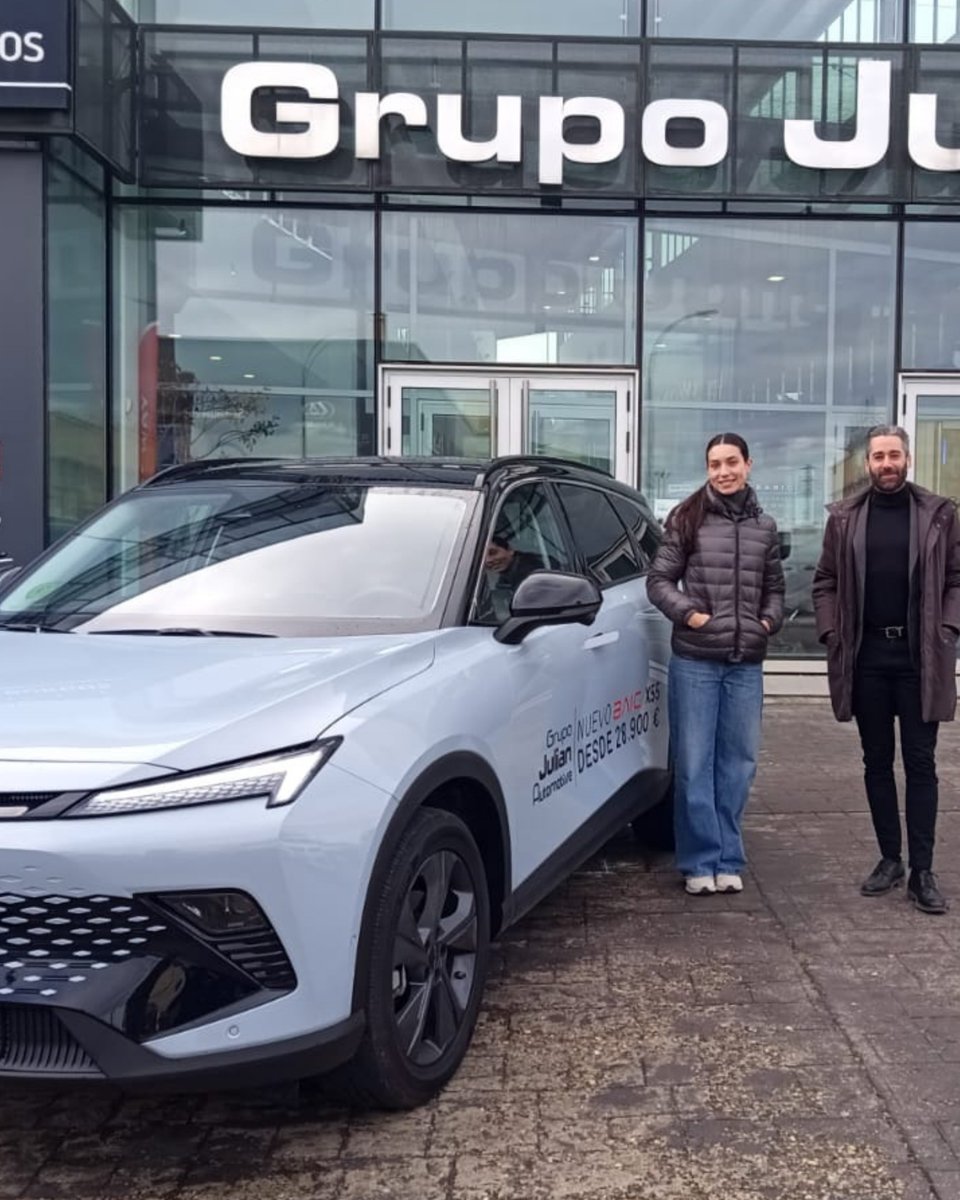 🤝 Nueva entrega en #GrupoJulianAutomotive .

<a href="/evasantiru/">Eva⭐️</a> , atleta profesional y embajadora del Grupo, inicia nueva etapa al volante del 𝐁𝐀𝐈𝐂 𝐗𝟓𝟓.

 #BAIC #BAICX55 #Burgos #Colaboracion #Automocion #Valores