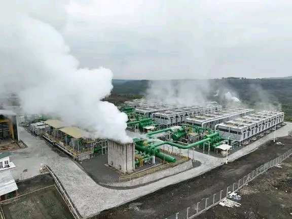 BrianMPeter's tweet photo. 30  Kenyan Projects to be constructed  in the  Next 10 Years 🇰🇪

1. Talanta Sports City Stadium
2. Bomas International Convention Centre redevelopment
3. Nairobi–Mombasa Expressway
4. Rironi–Naivasha–Mau Summit dual carriageway
5. Rironi–Mai Mahiu–Naivasha road expansion
6. Isiolo–Mandera Highway
7. LAPSSET corridor roads
8. Standard Gauge Railway extension to Kisumu
9. Standard Gauge Railway extension to Malaba
10. Nairobi commuter rail expansion
11. Konza Technopolis smart city
12. Nairobi Bus Rapid Transit corridors
13. Light rail system in Nairobi
14. JKIA new terminal and airport expansion
15. New regional airports upgrades
16. Lamu Port expansion
17. Mombasa Port expansion
18. Floating solar power plant at Kamburu
19. Large-scale solar farms
20. Wind power projects
21. Geothermal power plants
22. High Grand Falls Dam
23. Mwache Dam
24. Galana-Kulalu irrigation dam
25. National water dams and reservoirs
26. National power transmission lines
27. Affordable housing estates nationwide
28. New industrial parks and SEZs
29. New ICT data centers
30. New university campuses and TVET institutes