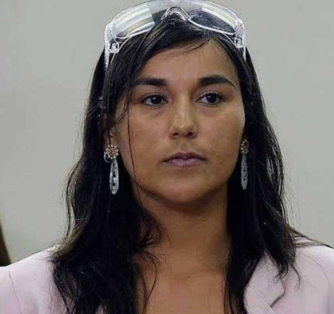 A todos los que critican el nuevo gabinete, les recuerdo que nunca existirá una peor ministra que esta 👇🏻