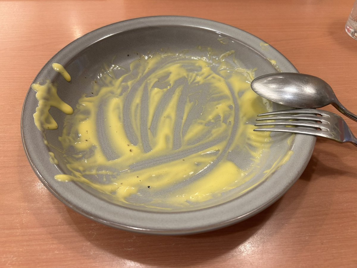 Fank208's tweet photo. カル・ボナーラ男爵と遅めの夕食に来ました https://t.co/s5Twe27VCq