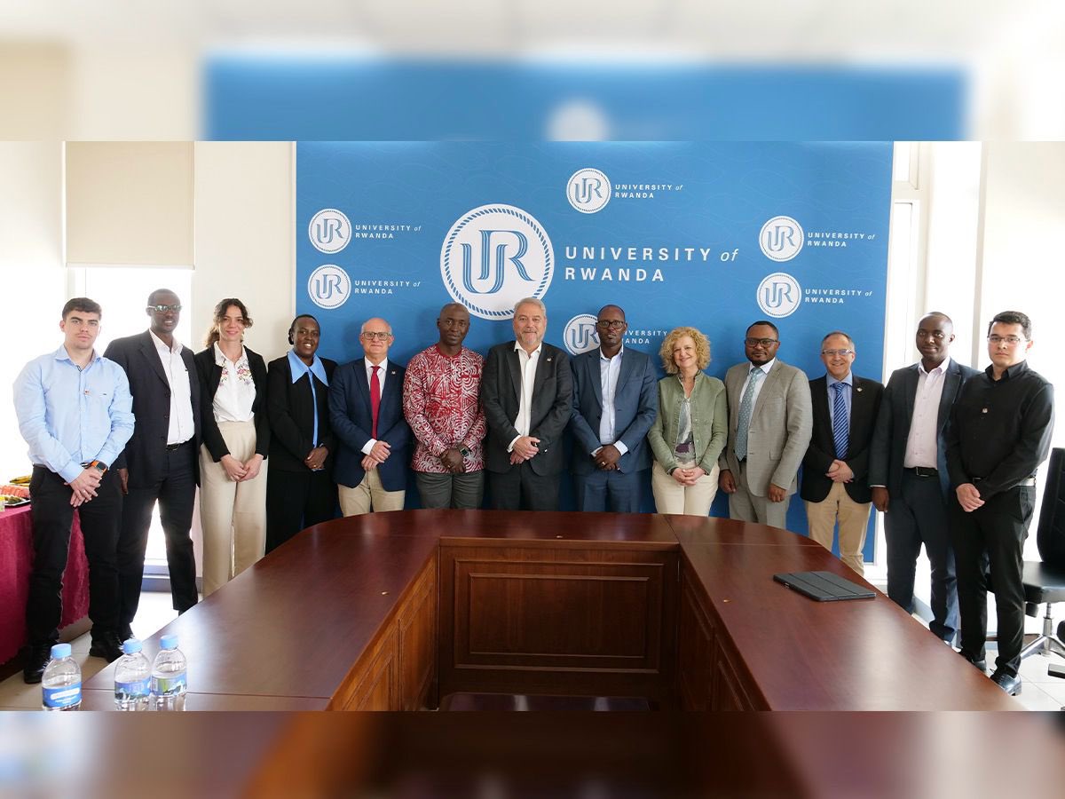 RectorUMH tweet media