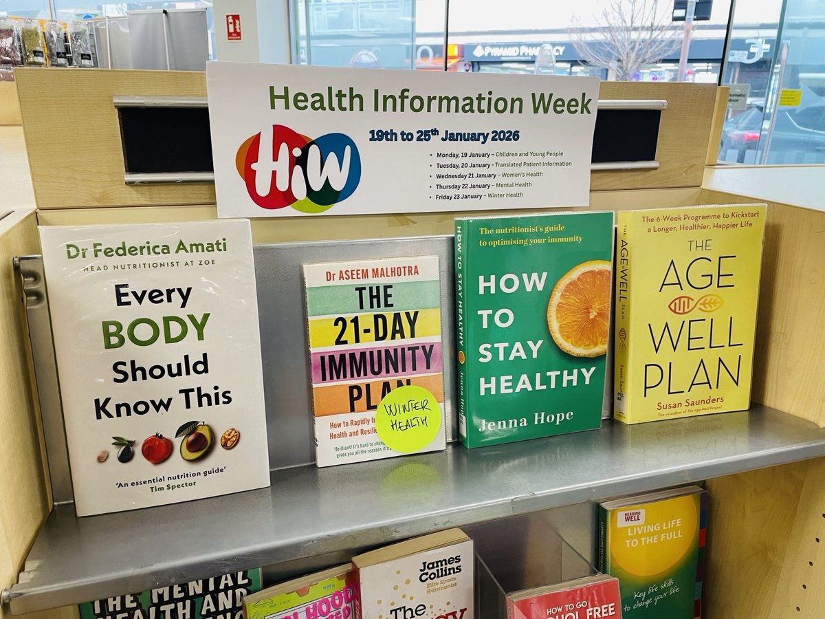 BlackheathLib's tweet photo. We have some new displays at #BlackheathLibrary! Get started on exam revision with our collection of study guides + check out some books about your health and body in accordance to #HealthInformationWeek! 🍎 @GreenwichLibs @Royal_Greenwich @Better_UK #LoveYourLibrary https://t.co/TssnFF5SPj