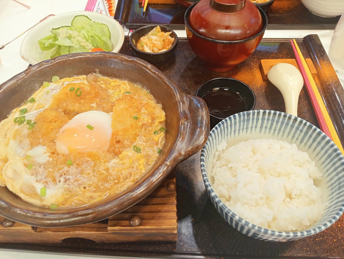 ดึกแล้ว โพสต์​ได้👌✨