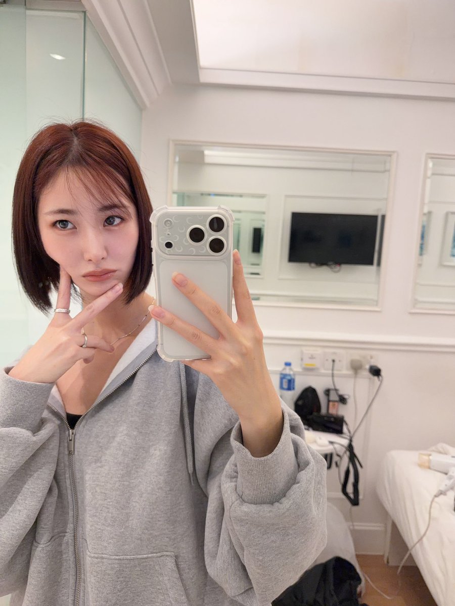 今年は本格始動するので(今回こそ本気で)自撮りはリツイートでお願いします！