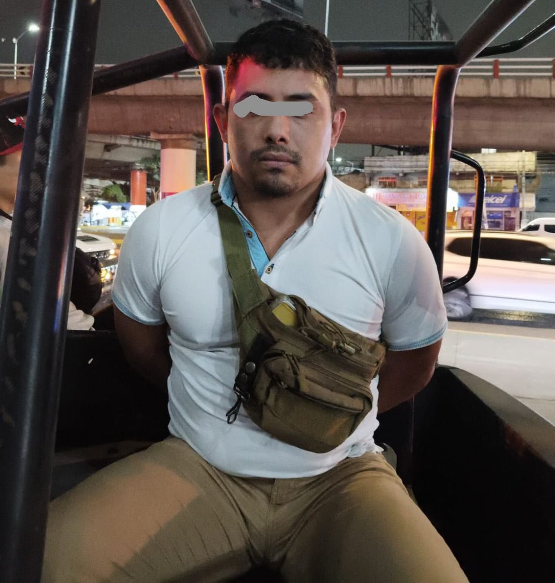 ‼️POLICÍA DE LA <a href="/SS_Edomex/">Secretaría de Seguridad del Estado de México</a> DETENIDO JUNTO A CINCO CÓMPLICES, TENÍAN PRIVADA DE LA LIBERTAD  A UNA PAREJA EN LA VÍA JOSÉ LÓPEZ PORTILLO #TULTITLAN #EDOMEX‼️

🚨el policía se identificó como miembro en activo del agrupamiento k9 de la policía estatal, viajaba junto a dos mujeres y