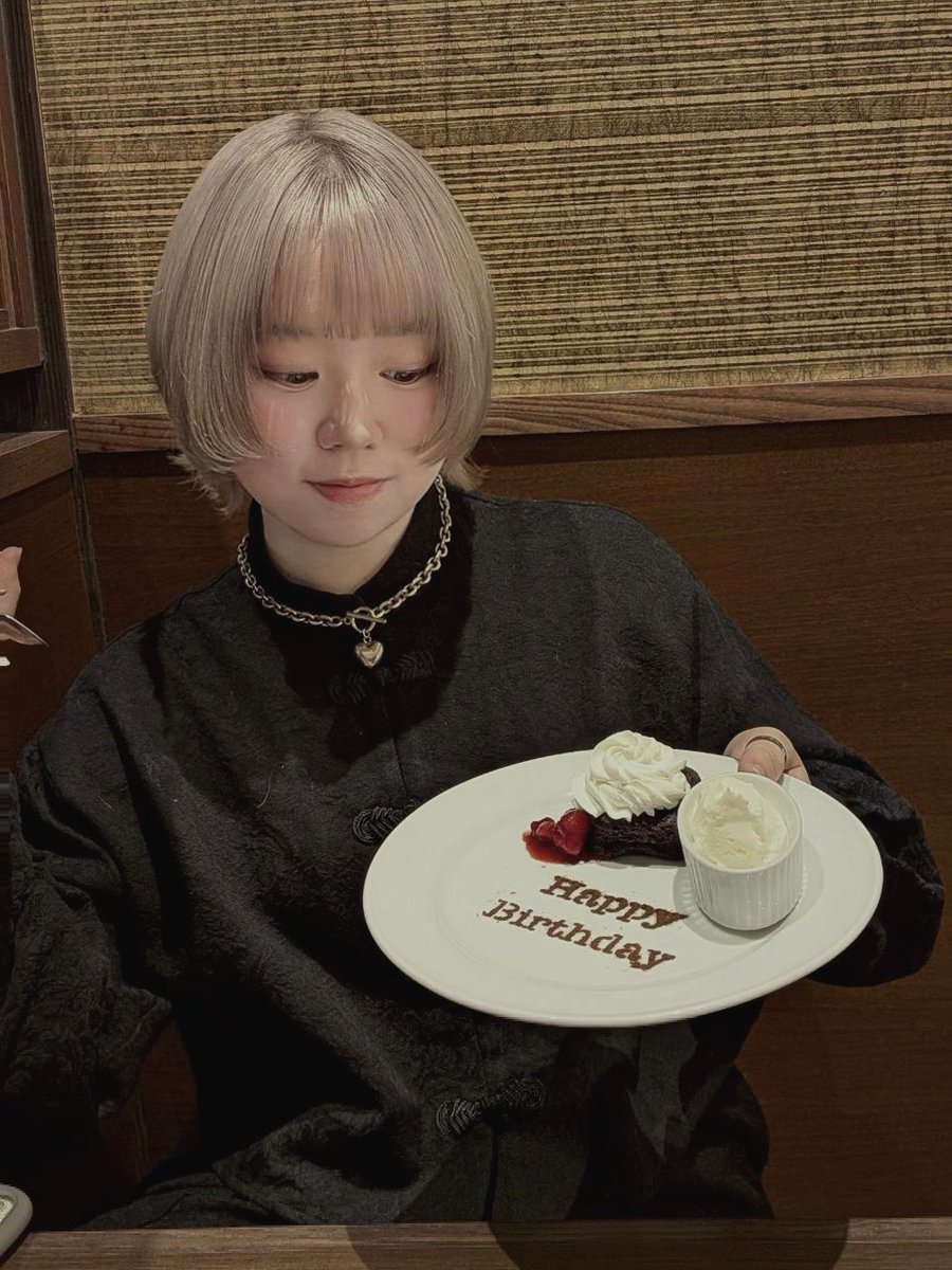 H_panda_21's tweet photo. お誕生日クーポンを消費しましたん- ̗̀ 🎂  ̖́- https://t.co/Sw8VlgyqTy