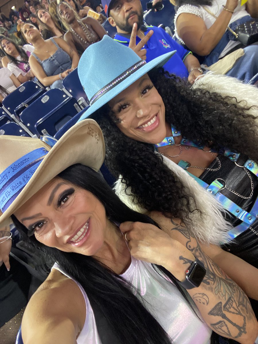 Queenbspice tweet media