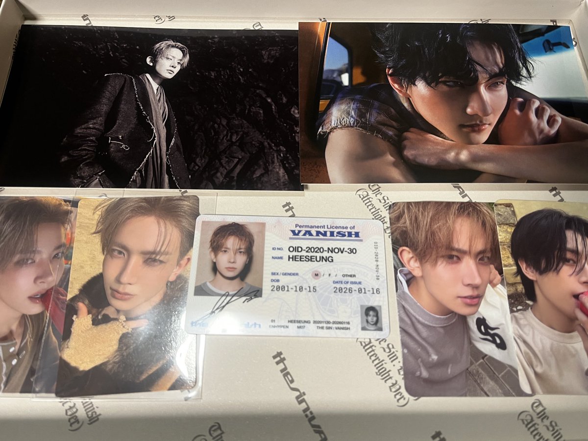 yyulll0_'s tweet photo. 【交換】　enhypen 交換

求➡︎同種ジェイ
譲➡︎画像のもの

郵送での交換希望です！
よろしくお願いします🙇 https://t.co/JxhreDprJm