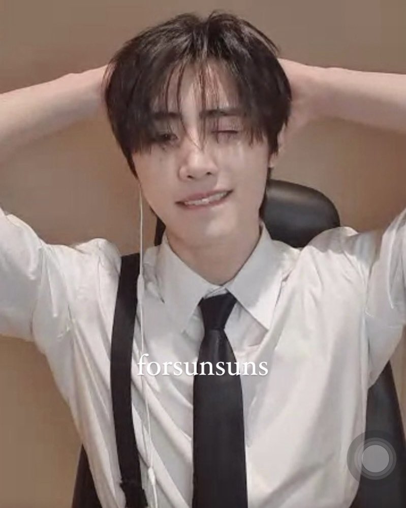 hourly_sh's tweet image. sunghoon..