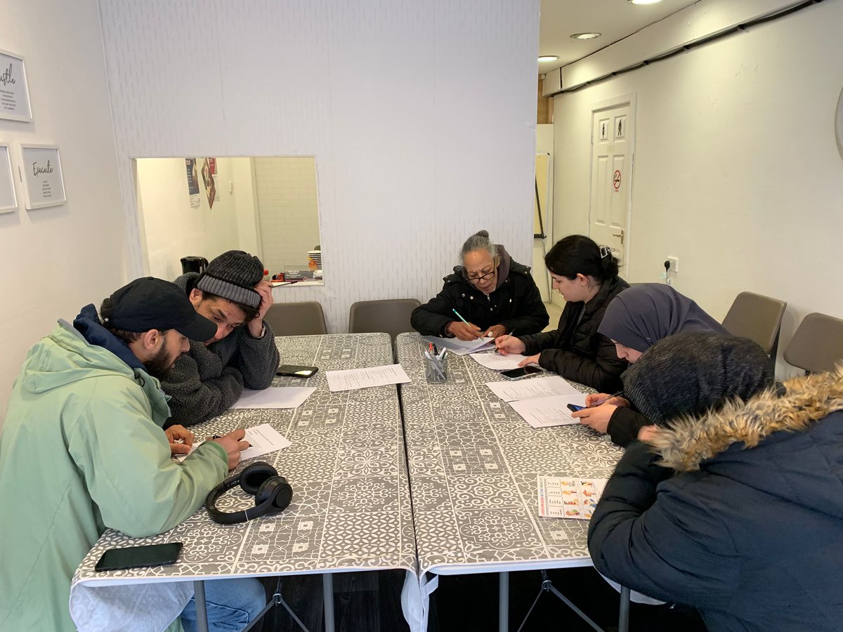 Empoweringeduc3's tweet photo. Join our ESOL classes every Wednesday and Thursday at Empowering Education.  
Learn English, and meet  new  friends. 
#empoweringeducation#learn#english#knowledge#community#Rochdale# https://t.co/X24uR4PuhS