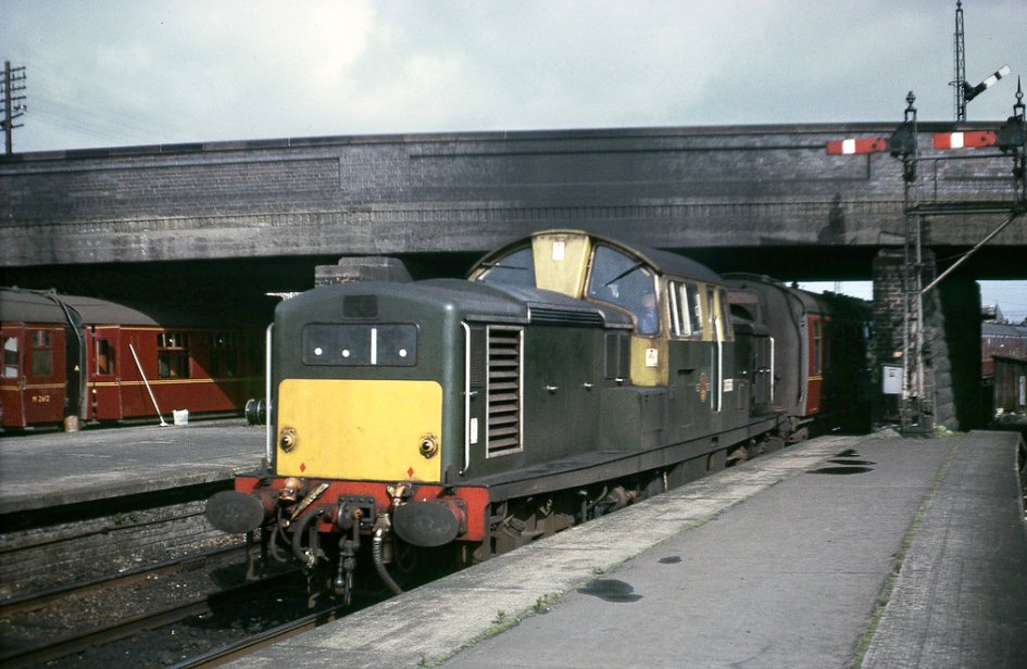 A Love of Old Trains and Stations tweet media