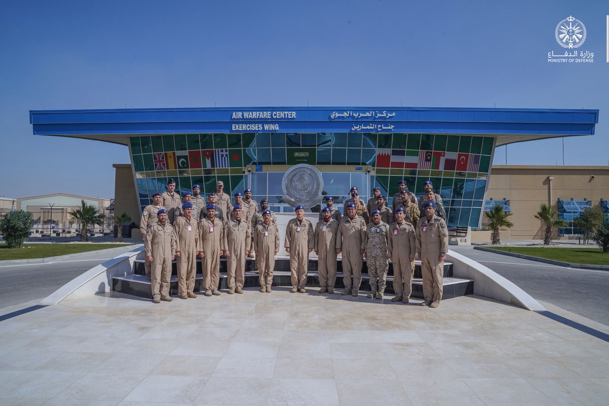 modgovksa's tweet photo. سمو قائد القوات الجوية يقف على سير مناورات تمرين #رماح_النصر_2026 في مركز الحرب الجوي بالقطاع الشرقي، والقاعدة الجوية المتقدمة بالهفوف.

https://t.co/sXVcfWm2VF https://t.co/wWwY6r1zQp