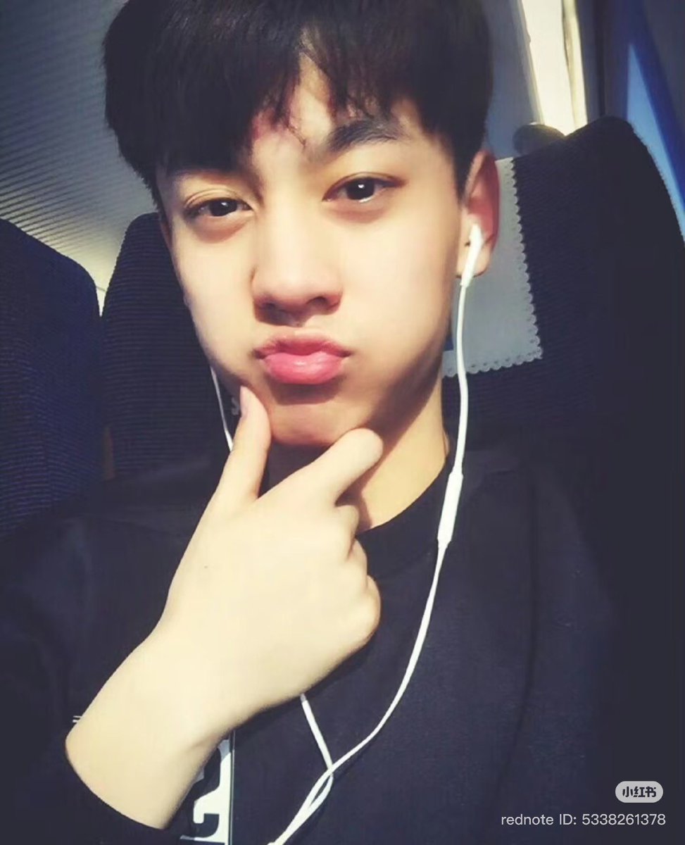 TSivelin42075's tweet photo. កាលពូនៅស្ទាវ ស្ទាវChina🙂‍↔️

MEET XUNING WITH L’OREAL PARIS

#LOrealParisxTianXuning https://t.co/Lj73hOl0Ig