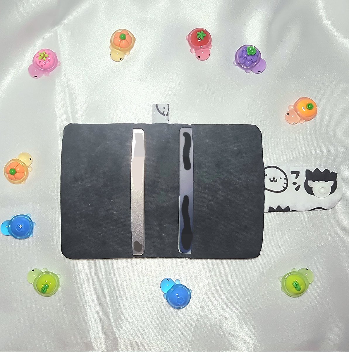 shuutingstarrr's tweet image. ˚₊‧𝗛𝗔𝗣𝗣𝗬 𝗗𝗢𝗛𝗔 𝗗𝗔𝗬‧₊˚ 

다가오는 2월10일 도하의 생일을 축하하며🩷 
직접 만든 배드바츠마루 카드지갑과 핸드폰 뜨개홀더를 #RT 추첨을 통해 2분께 보내드립니다!(포카X)

💌국내 반택 발송
💌당첨자 발표 도하날 도하시🩷

많관부🩷

#ARrC #아크 #아크도하 #도하 #DOHA #김도하