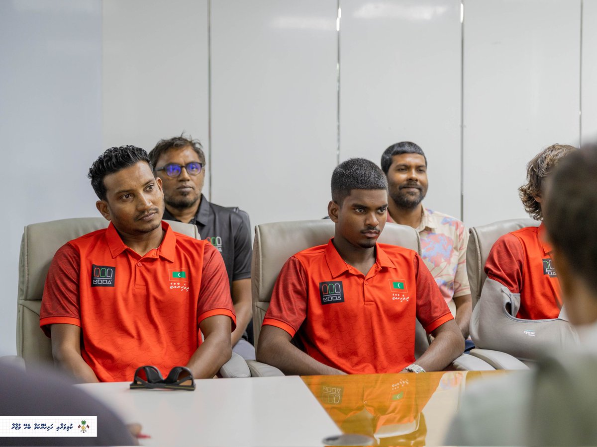 MoYSF_mv's tweet photo. Minister of Sports, Fitness and Recreation, Abdulla Rafiu met with the Maldives National Bodyboarding Team, extending words of encouragement and support as they prepare to compete in the Morocco World Bodyboarding Championship 2026. https://t.co/vLOfqZql3D