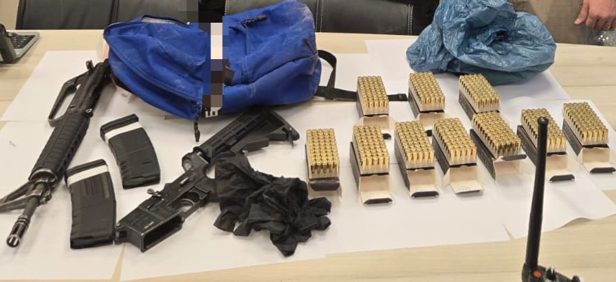 ayeletlash9's tweet image. אין ספק שמשטרת ישראל עובדת קשה מאוד כבר תקופה, 
ועושה את מה שלא עשו פה 30 שנה: נוגעת סוףסוף בשמורת הטבע שנקראת המגזר הערבי. ועל זה כל הכבוד ענק לבן גביר.
רק ביממה האחרונה עצרה המשטרה בסחנין 8 ערבים במעורבות בשלל אירועים. נמצאו גם אקדחים, רובים ורימונים.
אבל שיהיה לכם ברור:
הסיפור…