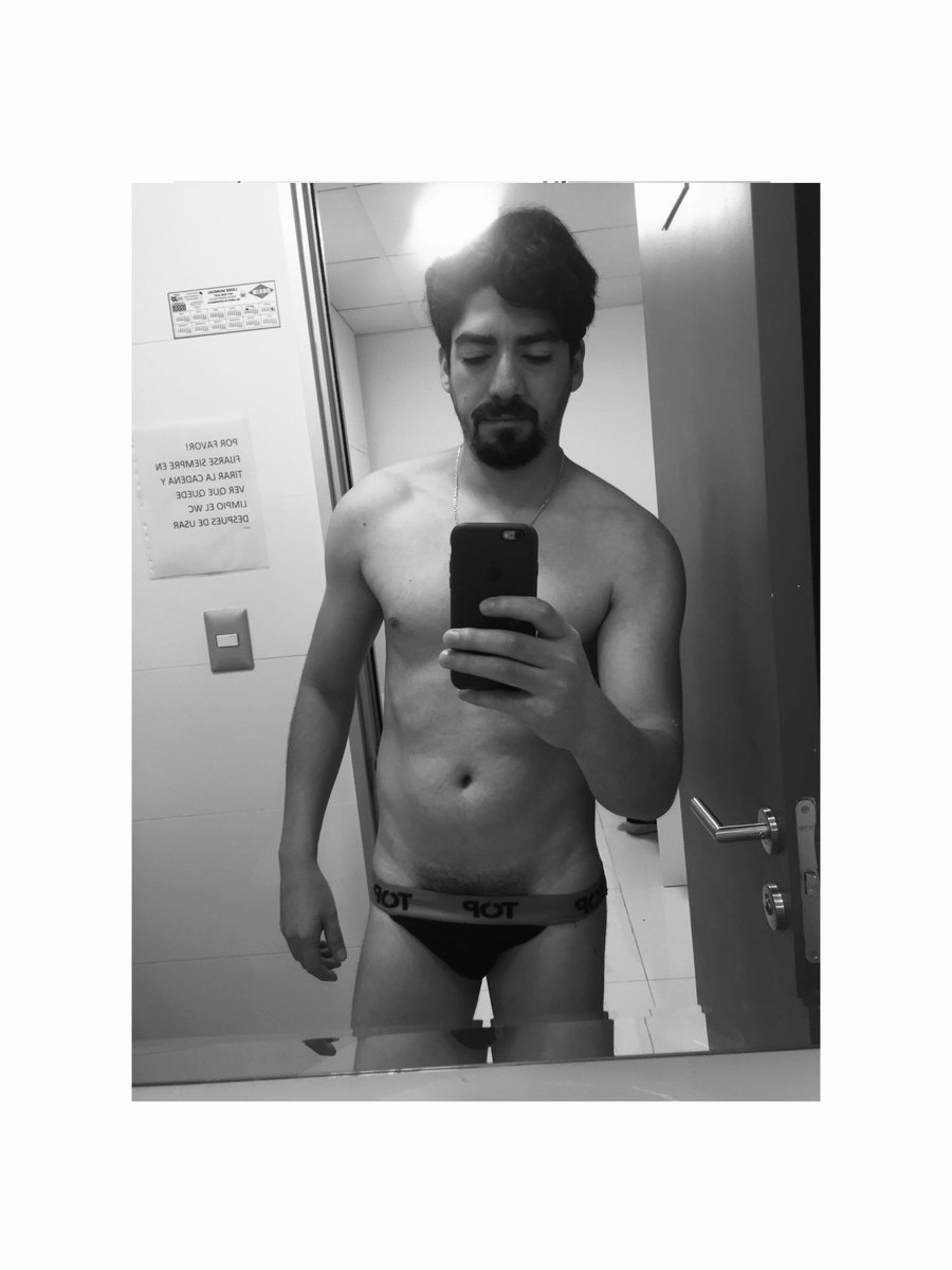 S E B A S T I Á N 🦂 tweet media