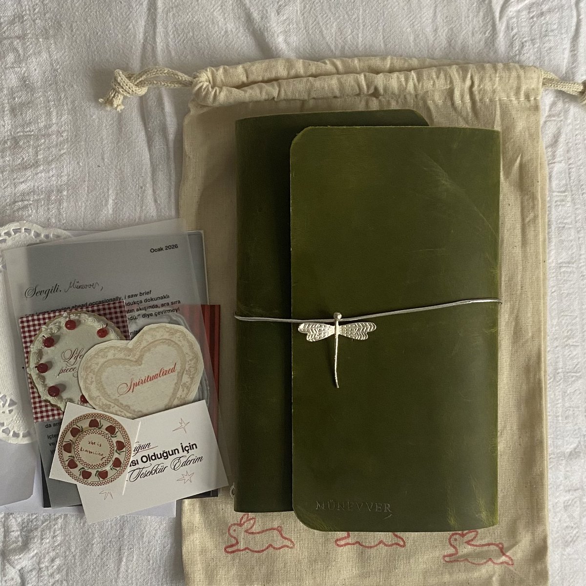 m✶ (@snailoui) on Twitter photo 