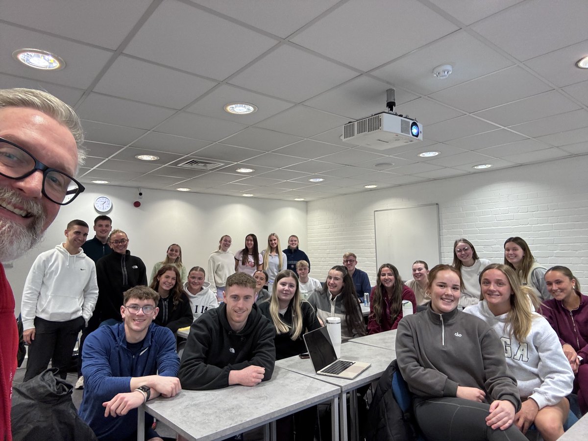 And we're off ... the first meeting of the MAPE Year 3 EdBudds Committee. Planning our annual Charity Ball, Placement Advice Sessions hashtag#PLW and a range of other events hashtag#PeerSupport <a href="/MorayHouse/">Moray House School of Education and Sport</a>