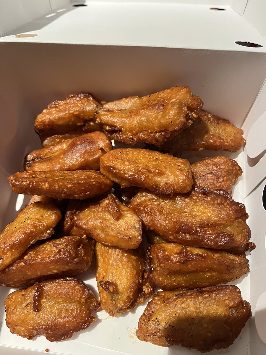 Macarooonspc's tweet image. recap jajan untill pertengahan januari 2k26
pisang madu thailand - ifumie seafood solaria (lop banget ini mah) - chikurooo - gamchi ubee (idk why rasa b aja cukup pricey)