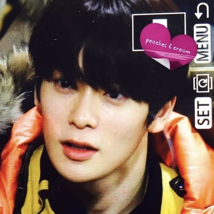 2016년 서공예 졸업식 정재현
모두가 한 번쯤은 짝사랑해봤을 얼굴임