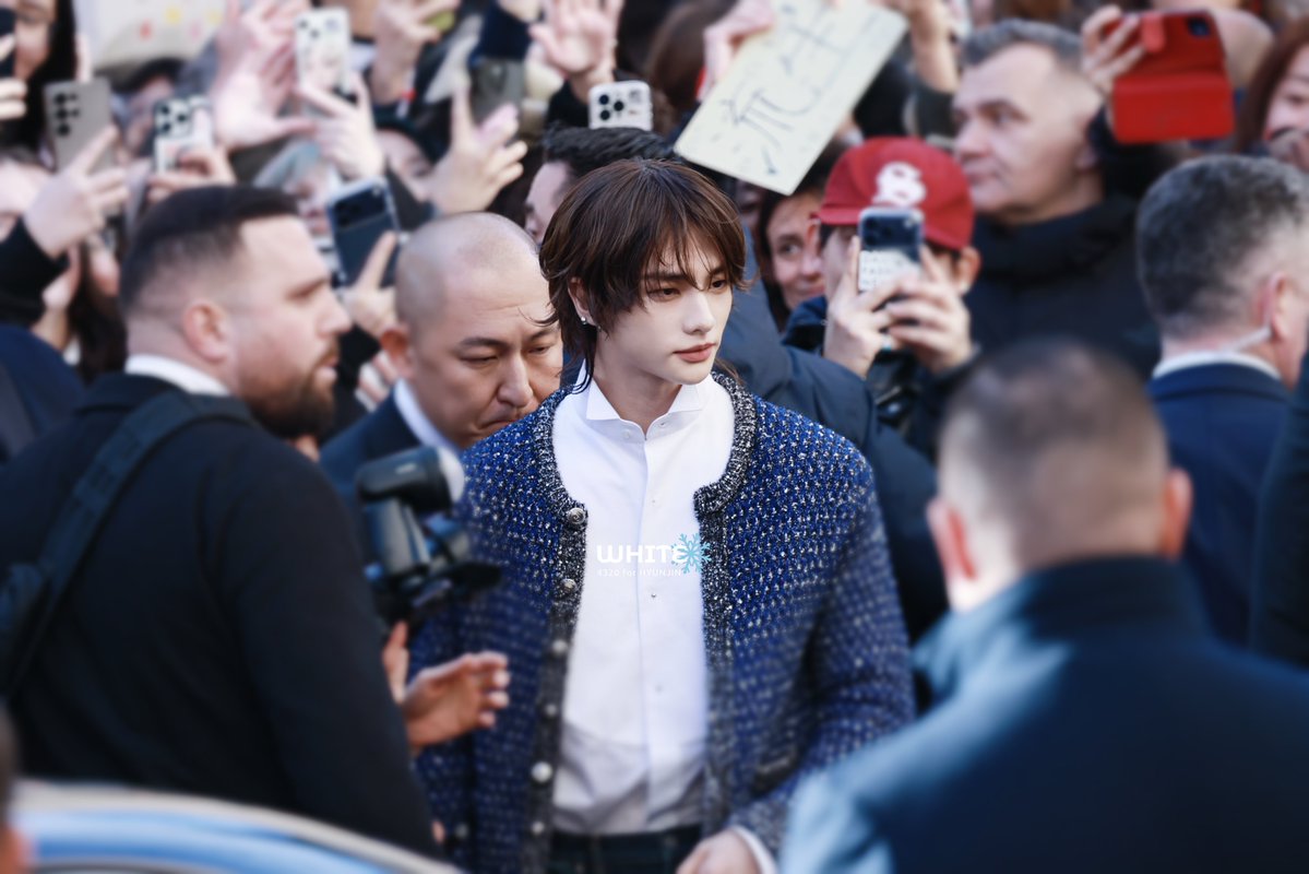 260121 
HYUNJIN AT DIOR PFW 

#DiorWinter26_HYUNJIN
#HYUNJINxDIOR