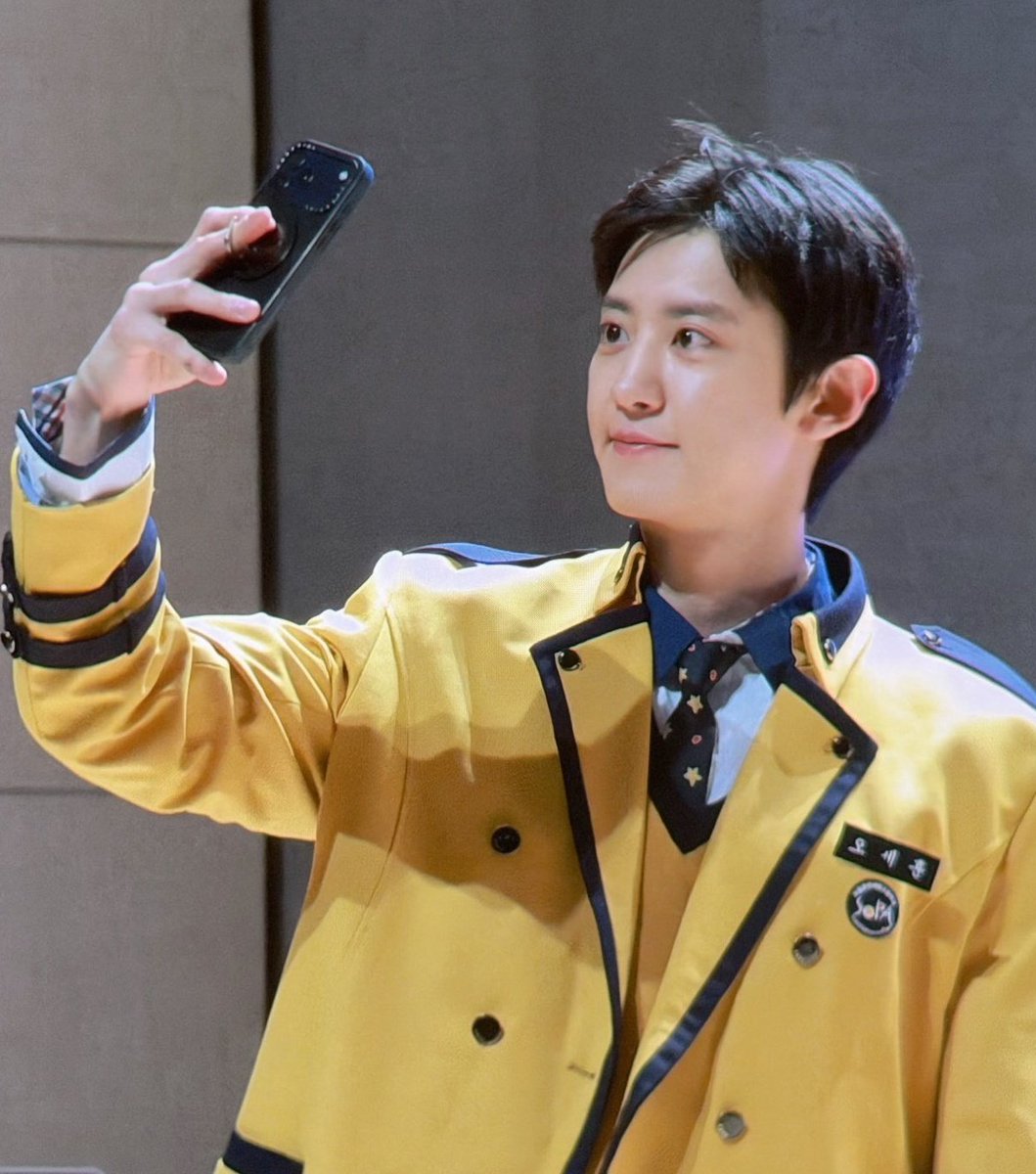 박찬열 얼굴 tweet media