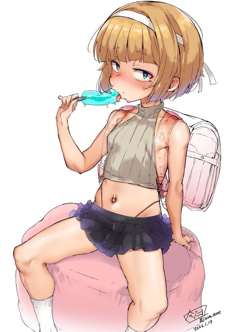 透けラン というか線画ラン &脇見える服
クリ露出差分はファンサイトへ 