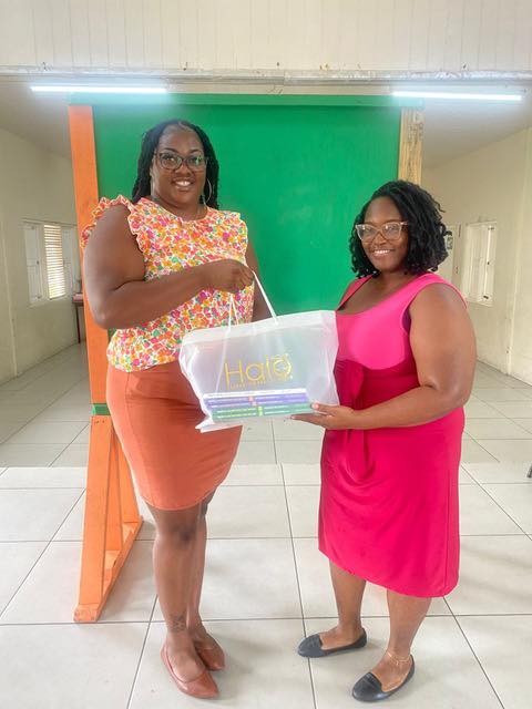 FoundationHalo's tweet photo. Halo Foundation Ends Year on a Positive Note with Nationwide Anti-Bullying Resource Distribution

Read more: https://t.co/8yVV8X7gh1 https://t.co/5JLx10ZDBj