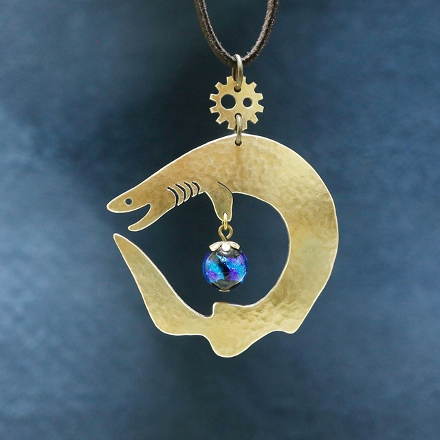 試作品はエラの部分がちょっと目立たなかったので直しました。
ラブカネックレス再掲。
#アクアティックライフ展7