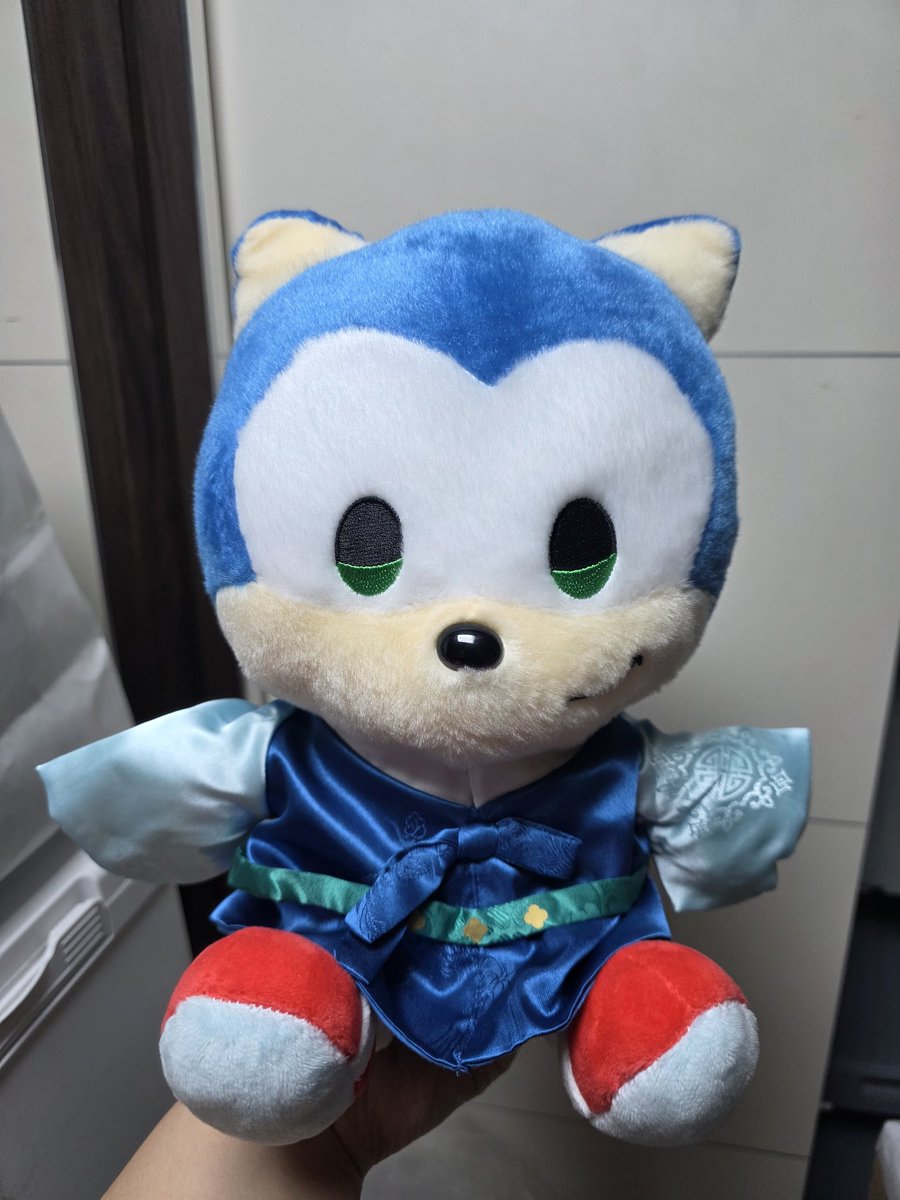 아니 이 한복은 프렌즈한테 사이즈가 딱이잖아?!!