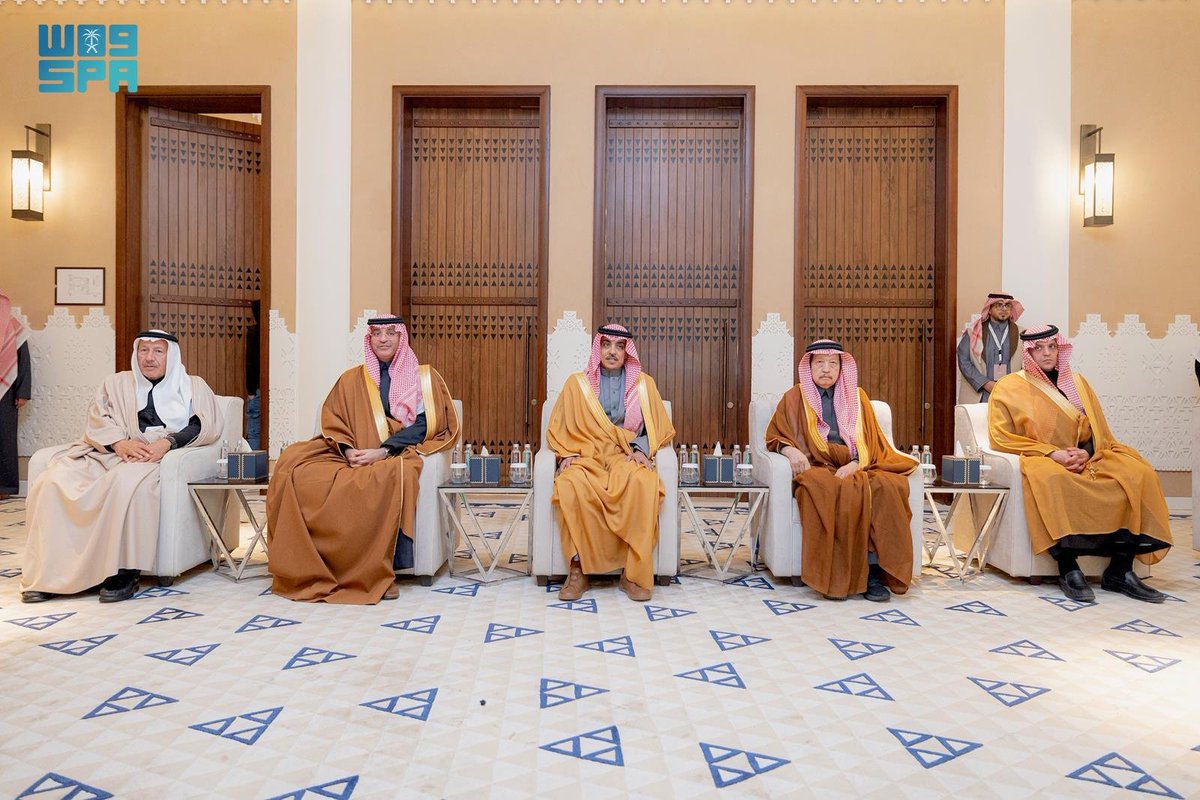SPAregions's tweet photo. وزير الإعلام يرعى توقيع عدد من اتفاقيات الشراكة ضمن المرحلة الأولى من برنامج تطوير المؤسسات الصحفية.
https://t.co/0DCqJ7bcXm
#واس https://t.co/EnAZGijrtp