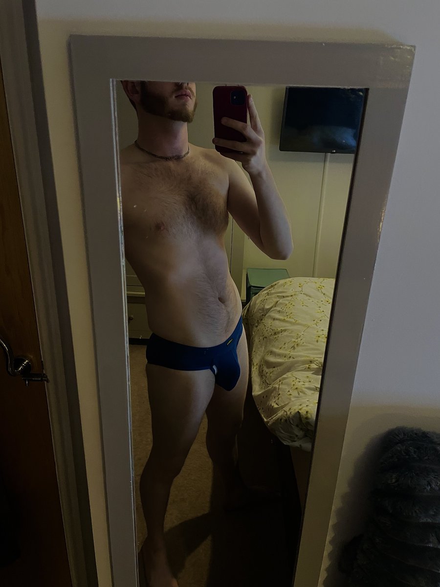 OnlyBoyLeft tweet media