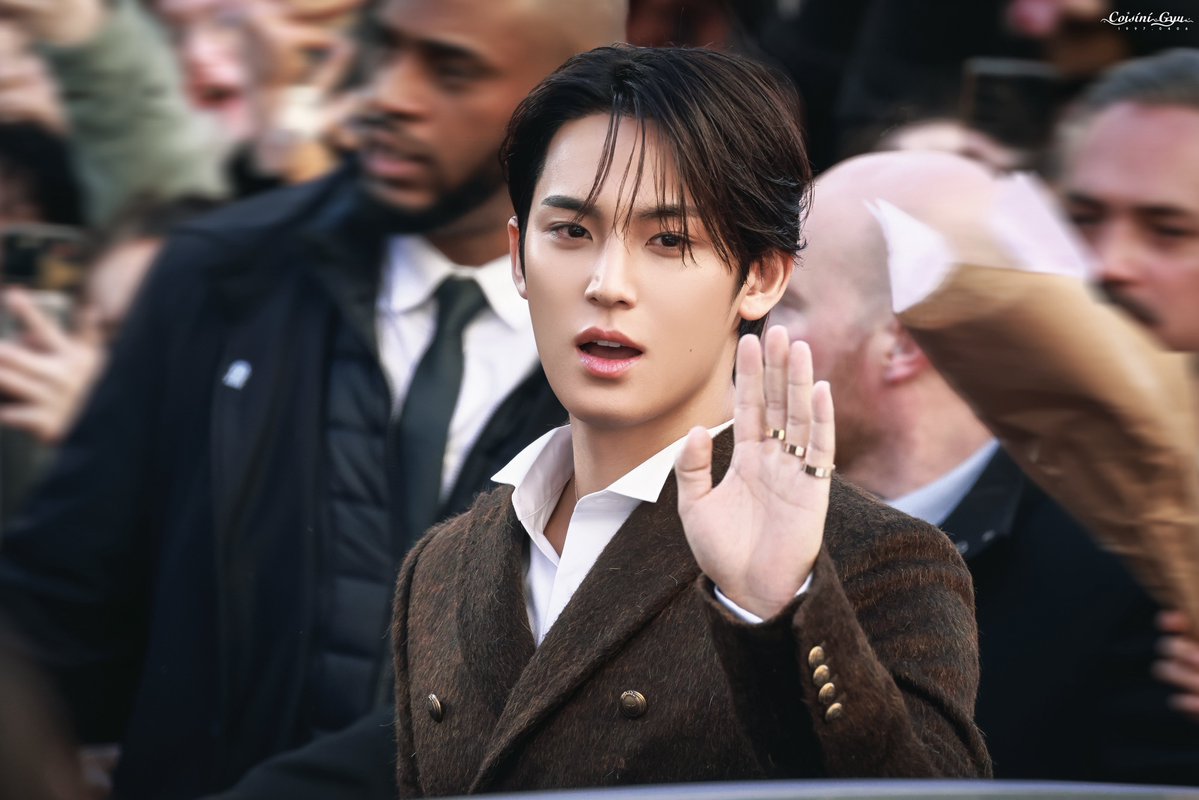 Coisini_Gyu0406's tweet image. 20260121 DIOR
HD 3P

#세븐틴 #SEVENTEEN
 #민규 #MINGYU #ミンギュ
#MINGYUxDiorWinter26 #DiorWinter26
@dior @pledis_17