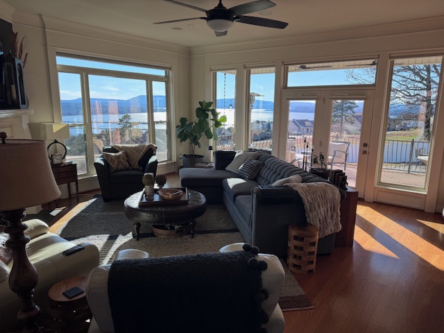 Our customers say it best...
Wonderful wednesday :
5 STAR *****
John,Nelson, David,Conor and  Brady , did a fantastic job. I’m amazed at how much the new windows improved the look of my home. I had no idea it would make such a difference! I’m very happy with the results.