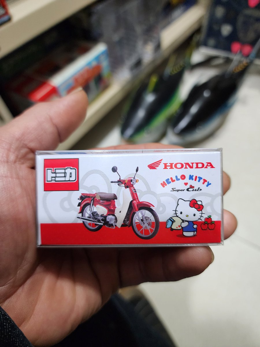 増車！👍 本日、2台目のキティちゃんスーパーカブを納車しました